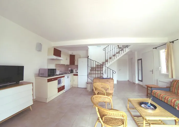 Tamaris 2 منتزه العطل 3*