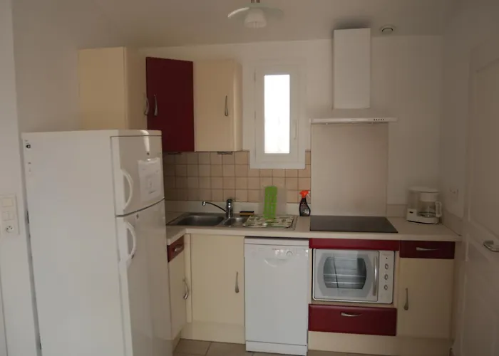 Tamaris 2 منتزه العطل بورتو فيكشْيو