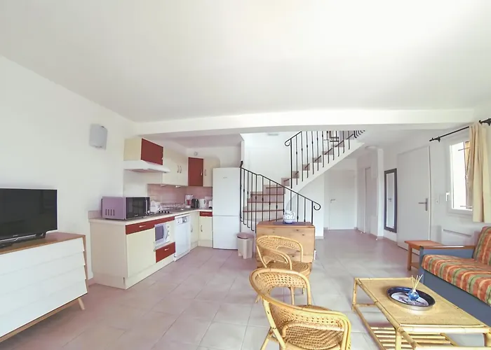 Tamaris 2 بورتو فيكشْيو